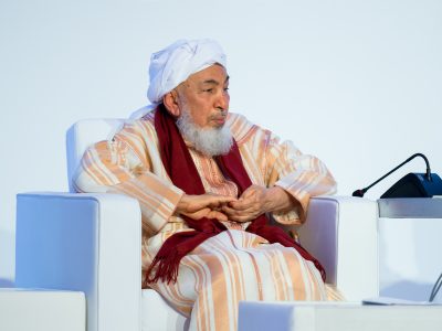 Shaykh Abdallah bin Bayyah, Presidente del Foro Promover la Paz.